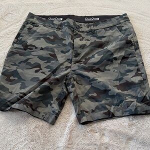 Good Goodie Men's Camouflage Flat Front Shorts